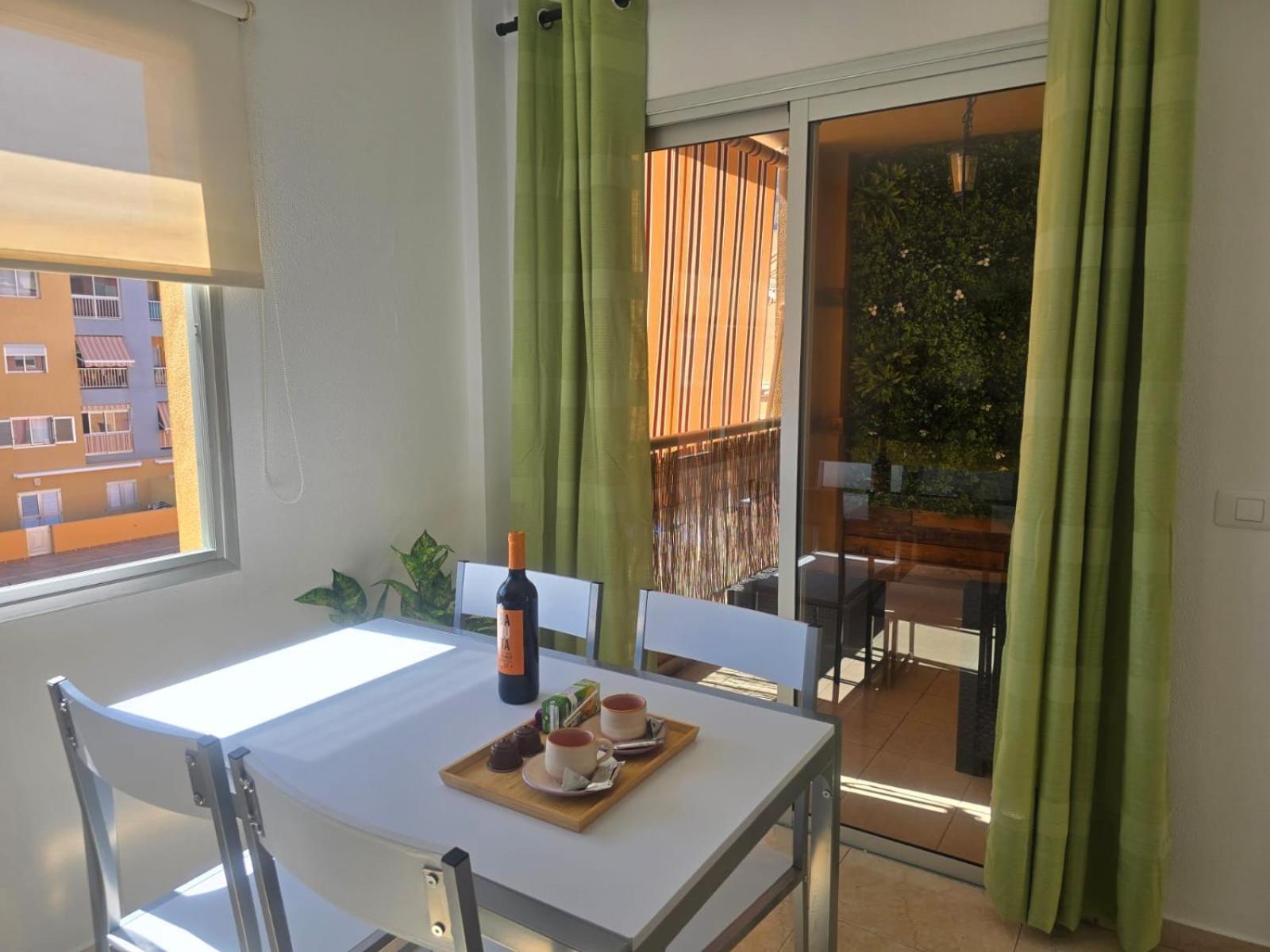 Apartment Centrico En Con Piscina Ii *